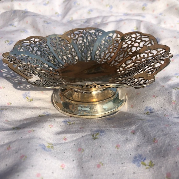 VTG Silver Tray Stand w/ Intricate Lattice Edge - Picture 2 of 4